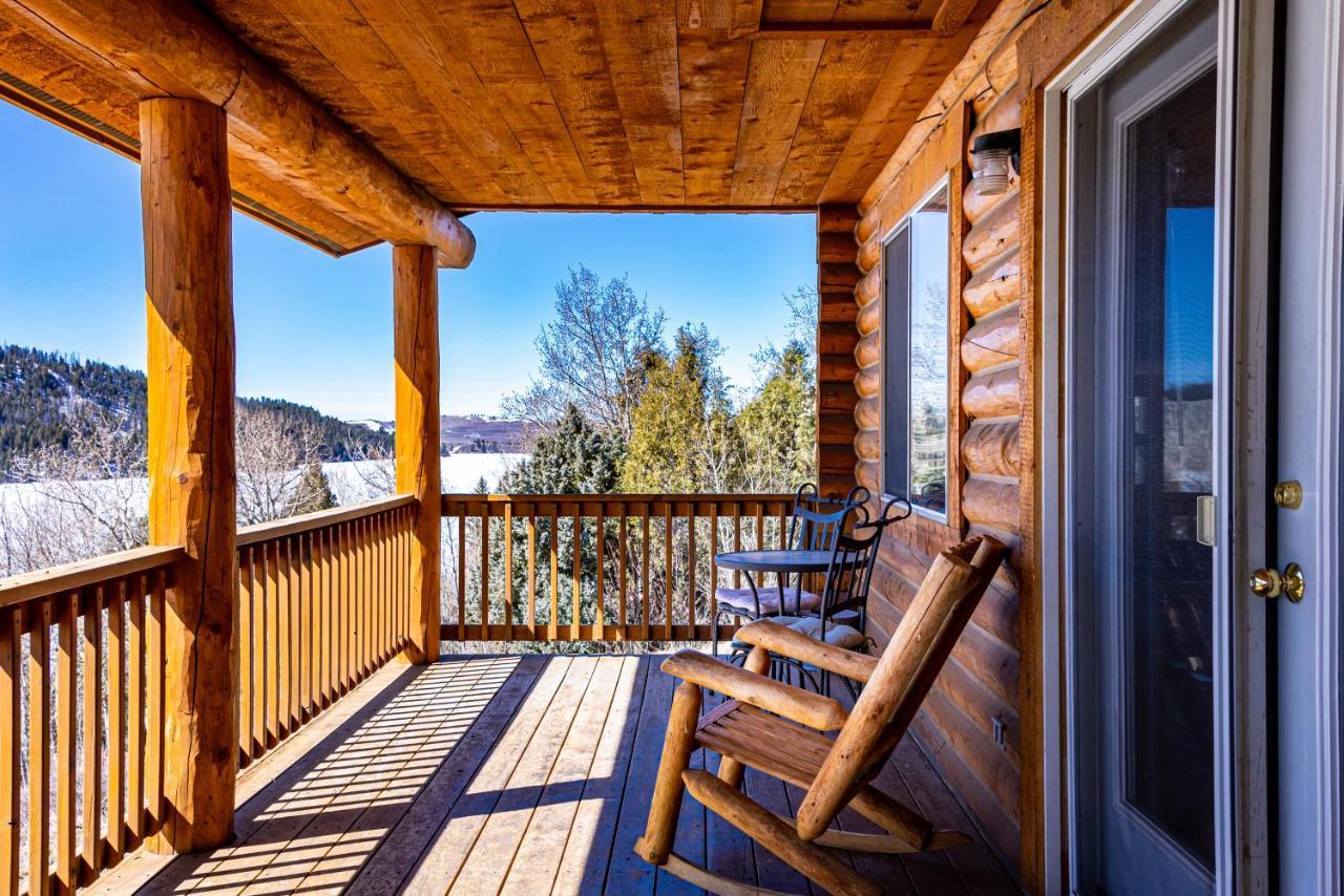 Half Moon Lake Lodge 派恩代尔 外观 照片